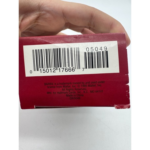 Hallmark Barbie Collector Series Solo in the Spotlight 1995 Keepsake Ornament - Picture 8 of 9